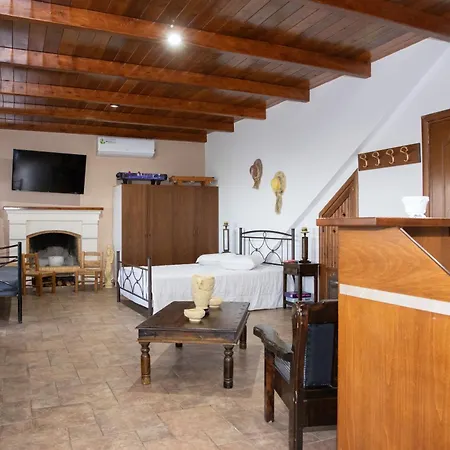 Nick And Bill's Family House Leros
