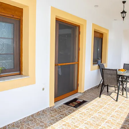 Nick And Bill's Family House Leros