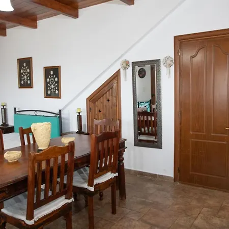 Nick And Bill's Family House Leros Holiday home Vromolithos